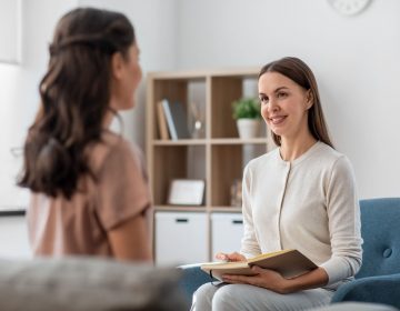A woman discusses her experience during individual therapy at our rehab near duluth ga.